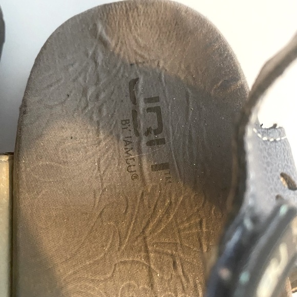 VGUC JBU Wildflower Sandals, Sz 10, Vegan, Daisy, Ankle Strap, Adjustable​ - Picture 9 of 15